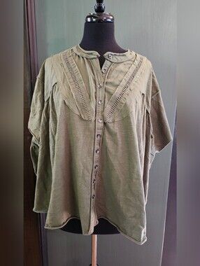 NWT Torrid Top